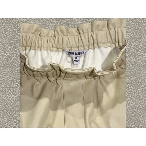 Steve Madden Womens Vegan Leather Elastic Waist High-Rise Shorts Beige Size M - Picture 4 of 6